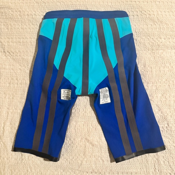 Speedo fast-skin competitive racing swimsuit - Size 26 - Picture 4 of 5
